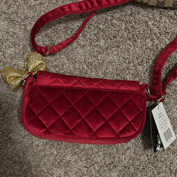 Disney Red Quilted velvet Crossbody Bag with Gold Bow Bag Charm - Picture 7 of 8
